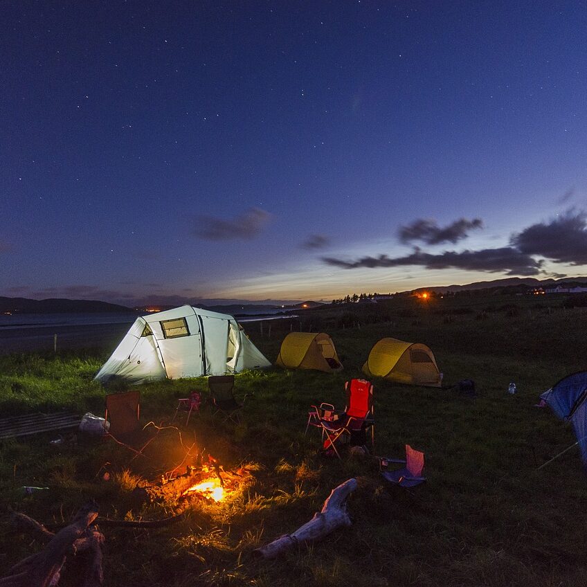 camping, tent, fire-1289930.jpg